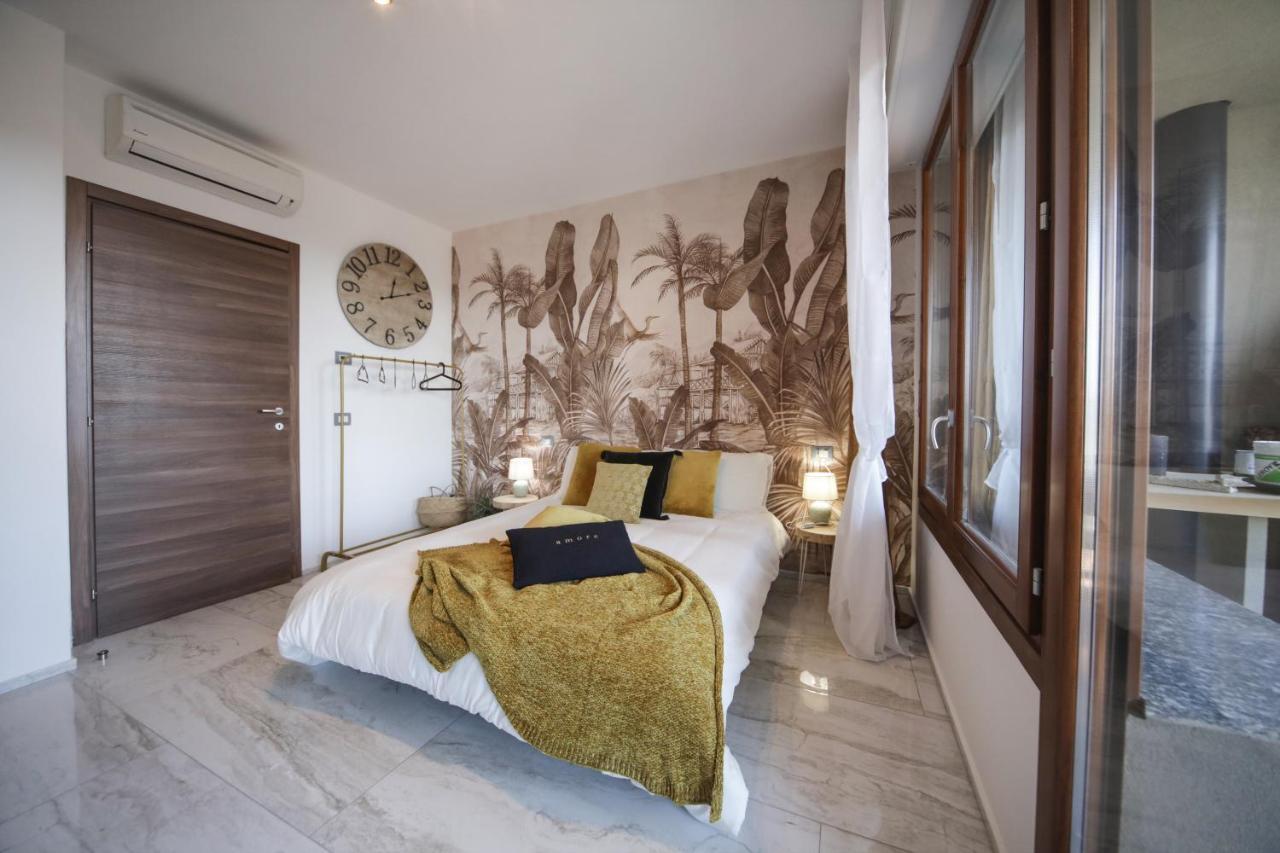 Holy-Day Rooms Milano Exterior photo